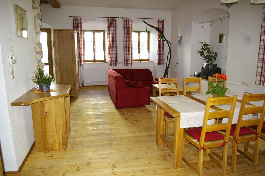 Ferienwohnung Zum Kapuziner Poysdorf Chambre photo