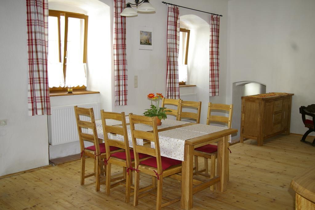 Ferienwohnung Zum Kapuziner Poysdorf Chambre photo