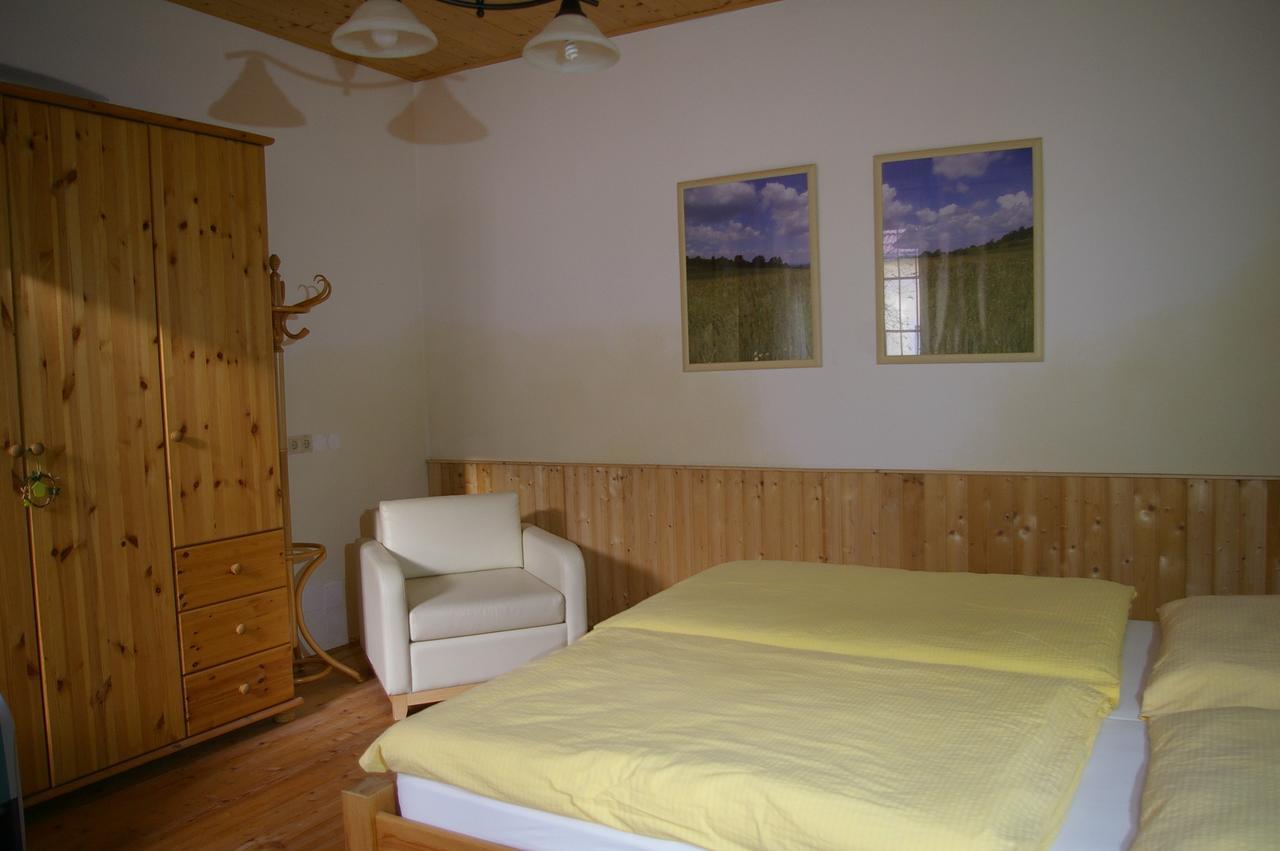 Ferienwohnung Zum Kapuziner Poysdorf Extérieur photo